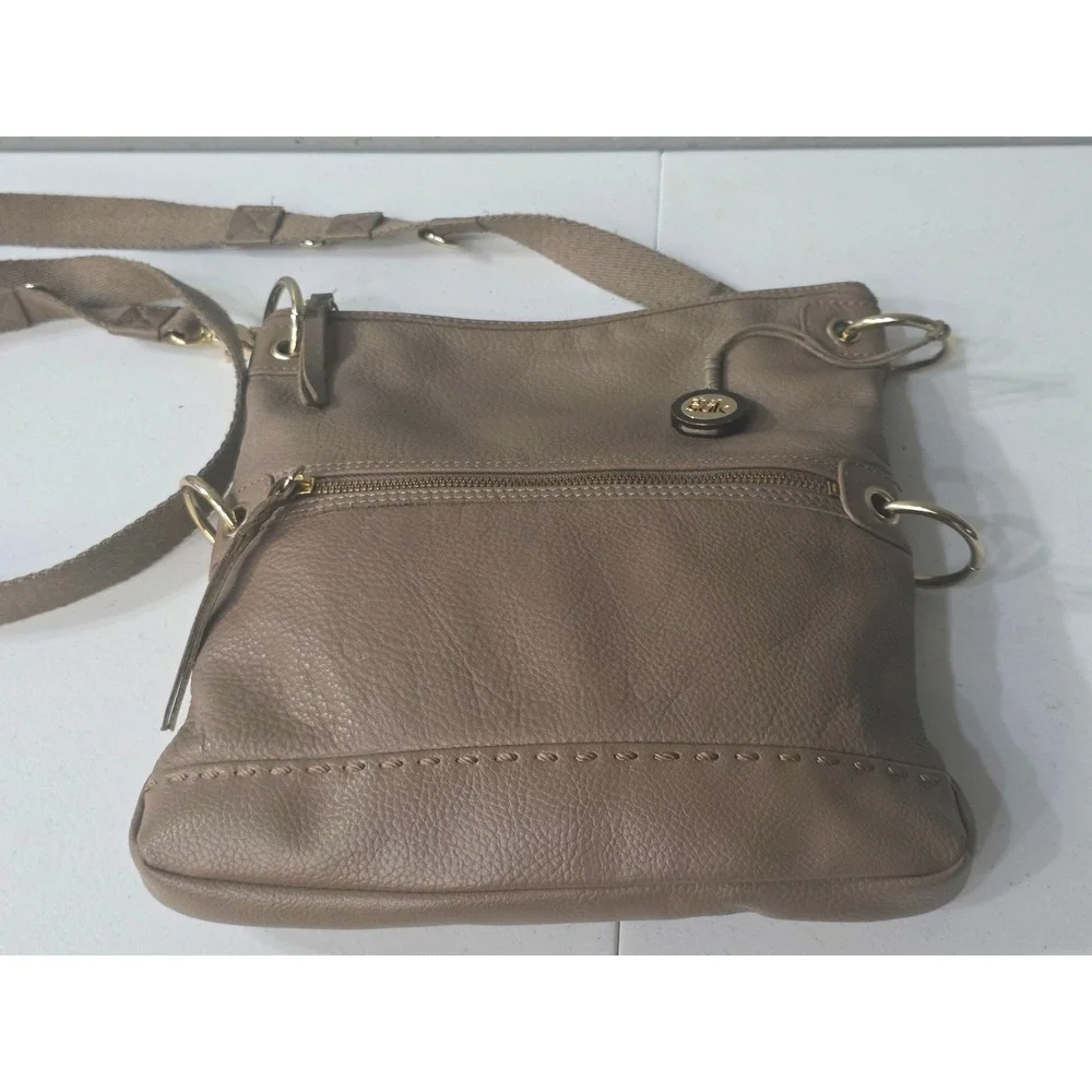 The Sak Taupe Brown Pebbled Leather Crossbody Bag Gold Hardware Adjustable Strap